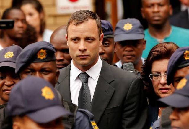 Pistorius esce dal carcere dopo 9 anni, in libert&agrave; vigilata fino al 2029: uccise la fidanzata Reeva Stebkamp &ldquo;per gelosia&rdquo;