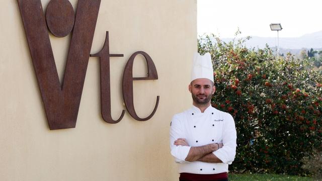 Abbandona la stella Michelin in Sicilia e va a lavorare nel ristorante di San Patrignano