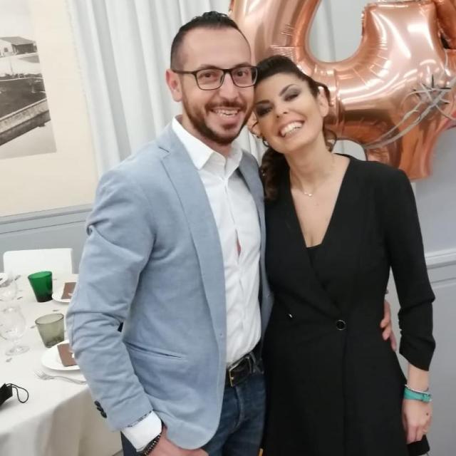 Sara Caretto, morta per malore improvviso a 42 anni, era in vacanza a Londra con la famiglia, "mai una patologia"