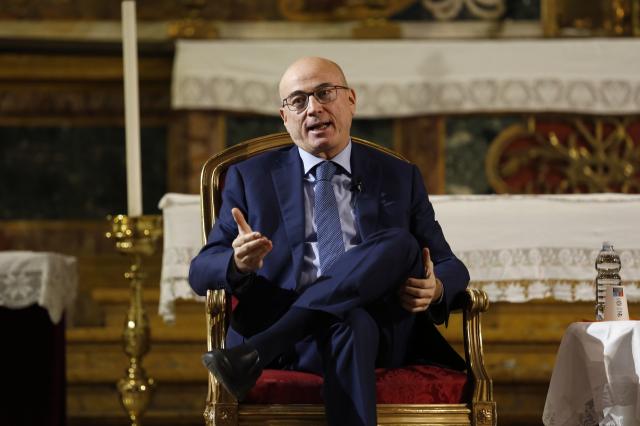 Cazzullo e la sinistrash che rinnega il comunismo 