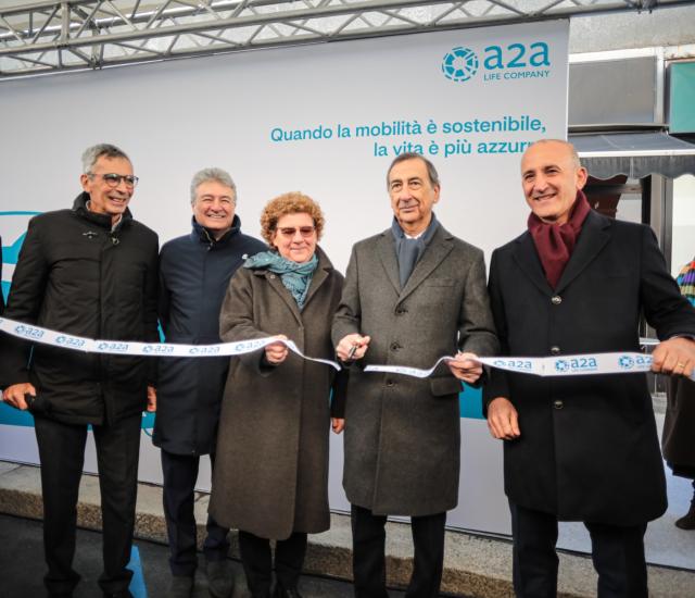 A2A, installate a Milano le colonnine elettriche  City Plug per la ricarica lenta dei veicoli fino a 7 Kw