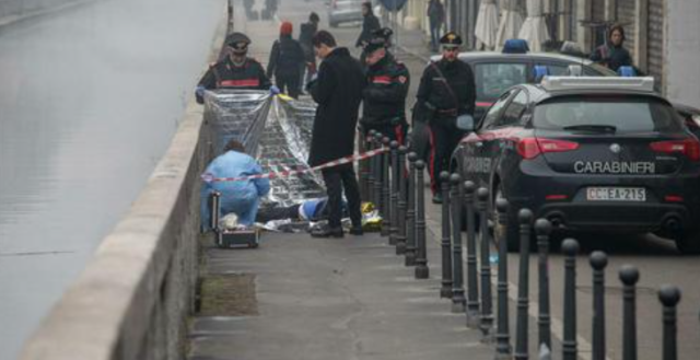 Milano, 80enne trovato morto nelle acque del Naviglio Pavese, verso la Darsena. Indagini in corso: malore improvviso o suicidio tra le ipotesi