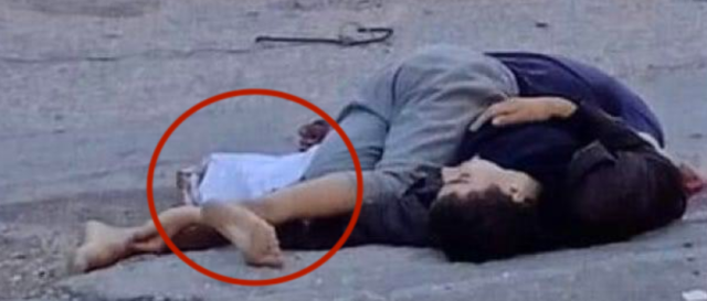 Gaza, fratelli palestinesi di 13 e 20 anni con bandiera bianca uccisi da cecchino israeliano durante evacuazione a Al-Amal