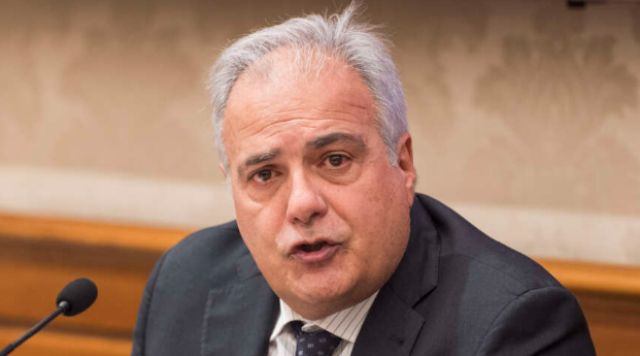 Ilaria Salis, il padre querela Salvini per diffamazione; il ministro disse: "Non pu&ograve; fare la maestra se picchia la gente"