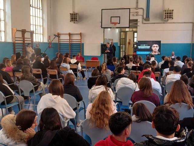 Autostrade per l'Italia, al via il progetto sulla sicurezza stradale nelle scuole;12mila giovani coinvolti fino a maggio