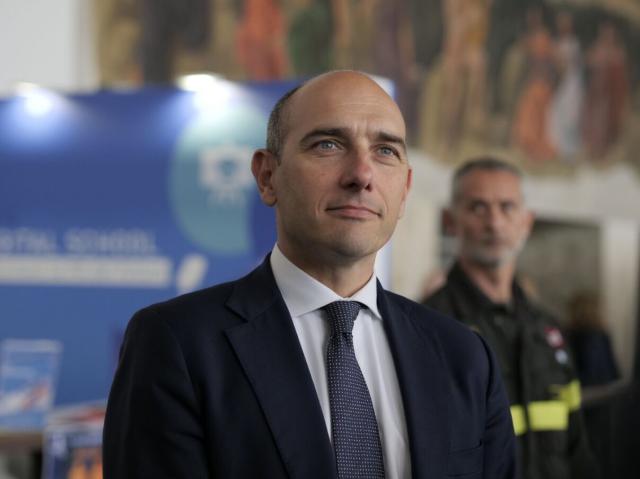 Alessandro Morelli: &laquo;I cantanti devono cantare. Lanciare slogan senza contraddittorio &egrave; vergognoso&raquo;