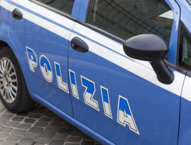 Genova, runner aggredita da un maniaco mentre corre sul lungomare, la polizia d&agrave; la caccia a un trentenne
