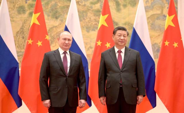 "Putin e XI Jinping dittatori". La squallida propaganda liberal-atlantista 