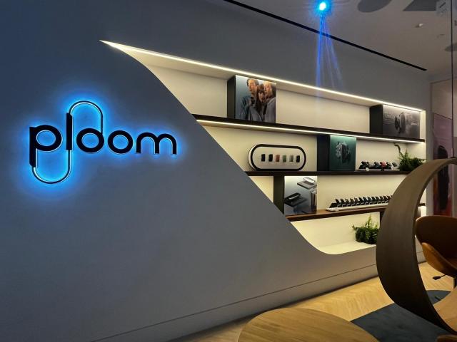 Ploom X (JTI), i Club Dogo incontrano i fan nello store di Corso Como 8 a pochi giorni dalla prima data del tour