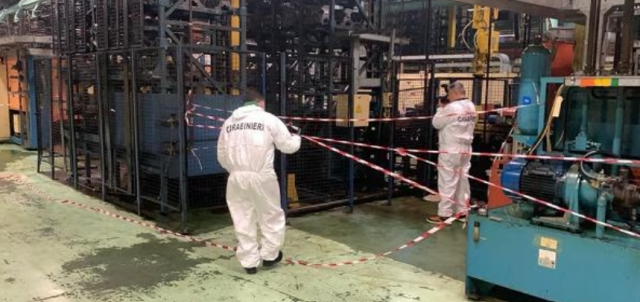 Avellino, operaio 52enne morto in stabilimento Stellantis di Pratola Serra: "schiacciato da macchinario nel reparto basamento motore"