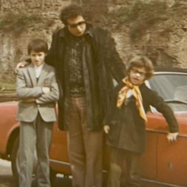 Addio a Rodolfo Ramazzotti, morto a 87 anni il padre del cantante Eros: "Ciao p&agrave;", Aurora: "Non eravamo pronti"