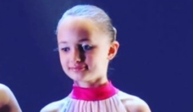 Addio ad Amelie, ballerina morta ad 11 anni a causa di un tumore agli occhi: "Cieca e malata dal 2018"