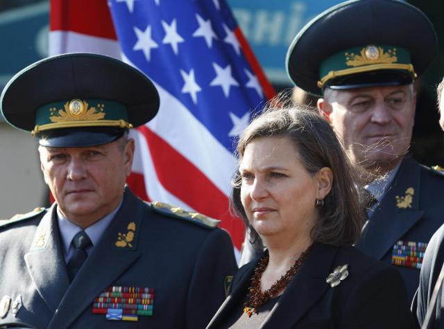 Victoria Nuland, chi &egrave; l'ex sottosegretario di Stato Usa, dal ruolo principale nel colpo di Stato a Maidan nel 2014 alle gaffe ("L'Ue si fo*ta")