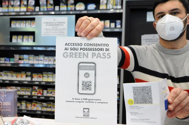 Green pass globale dell'Oms, l'infame tessera verde diventa la normalit&agrave;. L'Italia non aderir&agrave;, ma per quanto sar&agrave; cos&igrave;?