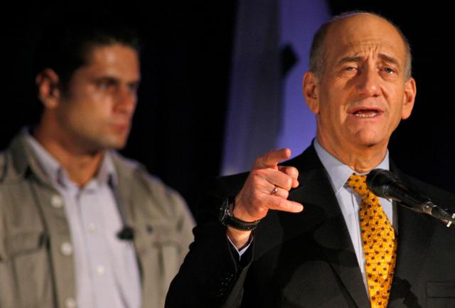 Ehud Olmert: "Netanyahu &egrave; un incidente nella storia d'Israele, ma il Paese lo travolger&agrave;, ci sar&agrave; una rivolta civile"