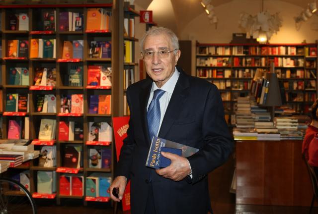 Sequestro di 10 milioni di &euro; a Dell'Utri e alla moglie, indagine su prestiti di Berlusconi non dichiarati dopo condanna per mafia