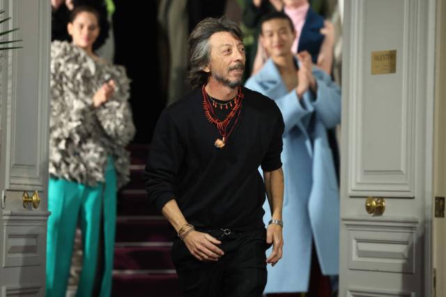 Valentino, Pier Paolo Piccioli lascia la direzione creativa della maison di moda dopo 25 anni