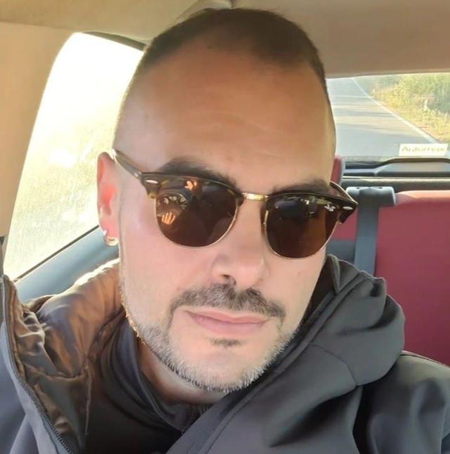 Malore improvviso per Alessandro Meloni, morto a 37 anni per infarto mentre era alla guida a Carbonia, l'Asl Sulcis: "Ci mancherai"