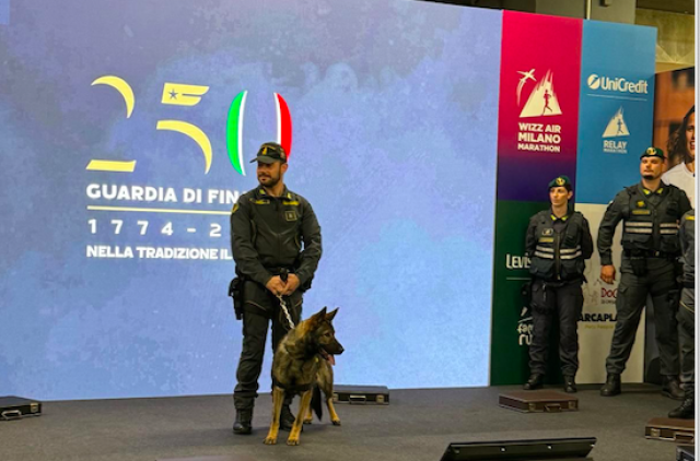 Dog Run Milano. Le unit&agrave; cinofile della Guardia di Finanza hanno aperto la passeggiata a City Life&nbsp;
