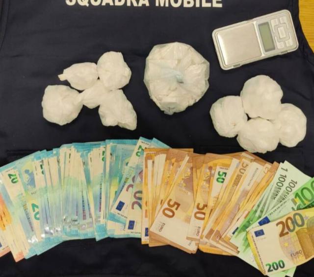 Genova, la macelleria islamica era un bazar della cocaina, arrestati il titolare e due suoi complici