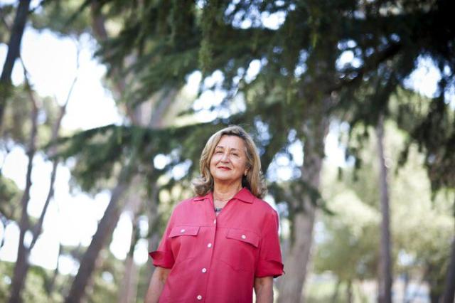 Addio a Paola Gassman, morta a 78 anni dopo una lunga malattia l'attrice figlia d'arte e moglie di Ugo Pagliai