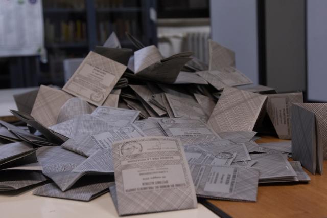 Gli ultimi sondaggi sulle intenzioni di voto degli italiani non cambiano lo scenario