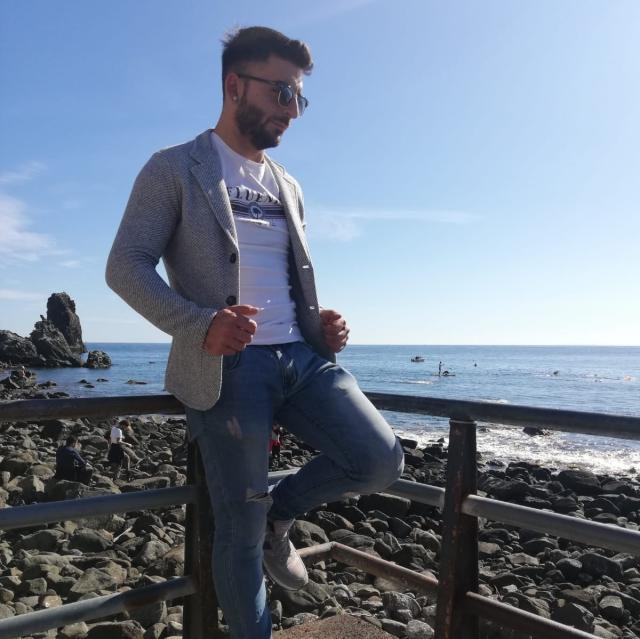 Operaio morto sul lavoro a Catania, incastrato tra porta dell&rsquo;ascensore e la cabina ad Aci Sant'Antonio, aveva 31 anni