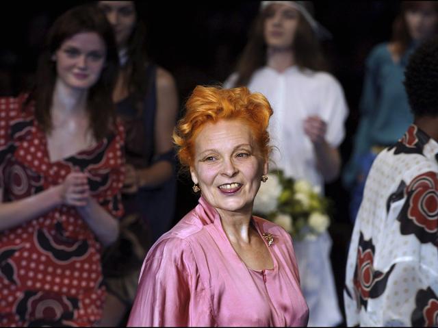 Vivienne Westwood, il guardaroba griffato della stilista finisce all'asta