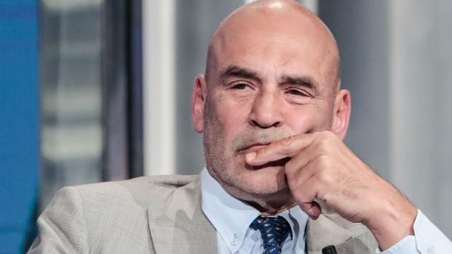 Giordano Bruno Guerri mette a tacere il qualunquismo delle ultime ore e non le manda a dire sulle recenti polemiche riguardo l'antifascismo: "&Eacute; una spilla da indossare"