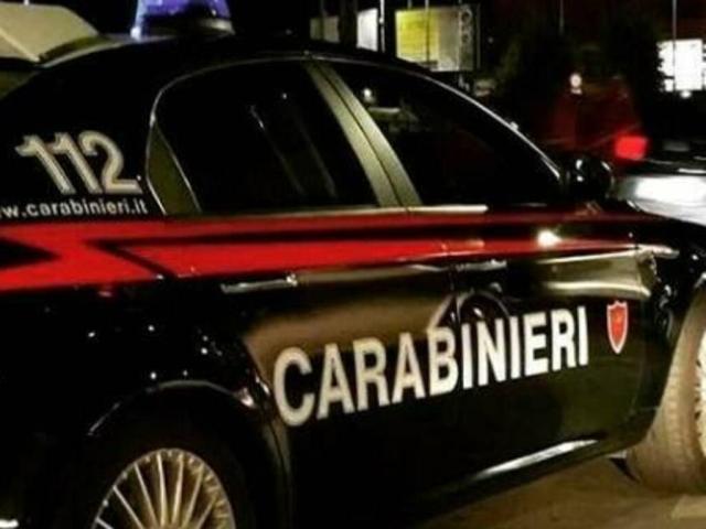 Asti, richiedente asilo di 18 anni aggredito in piazza a Canelli a colpi di catena da un altro migrante, morto in ospedale