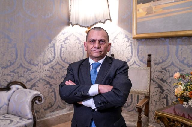 Bizzarri al GdI: "Vaccini Covid a mRNA potrebbero causare tumori, miocarditi e reazioni auto-immuni, siero da evitare per i malati di cancro" - ESCLUSIVA