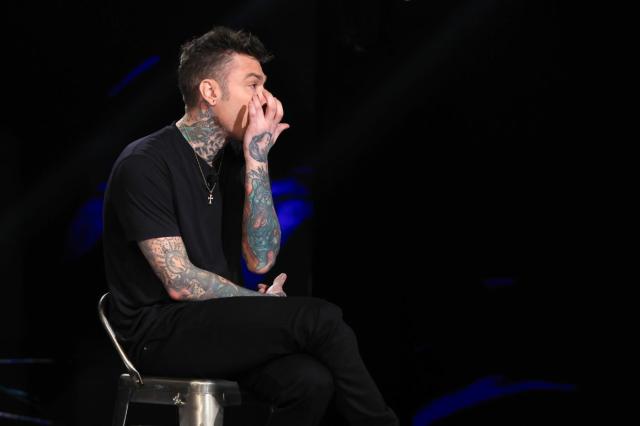 Fedez, "una telefonata a Iovino per un incontro chiarificatore, poi il pestaggio", tutto premeditato? Ecco i retroscena