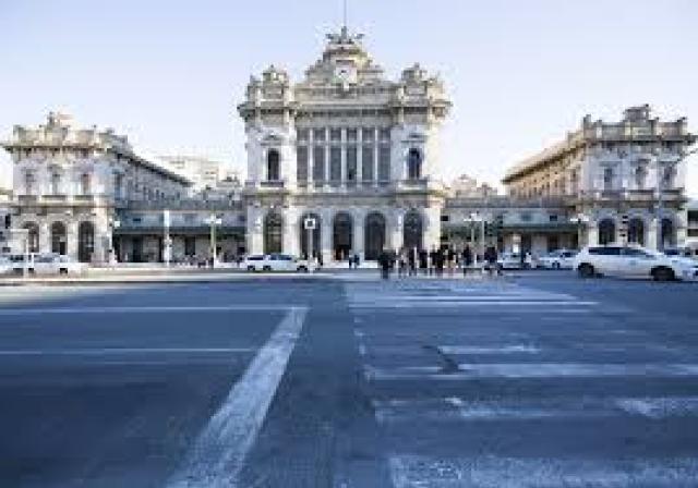 Ricercato in Francia per il femminicidio della ex compagna, algerino trovato a Genova, voleva imbarcarsi