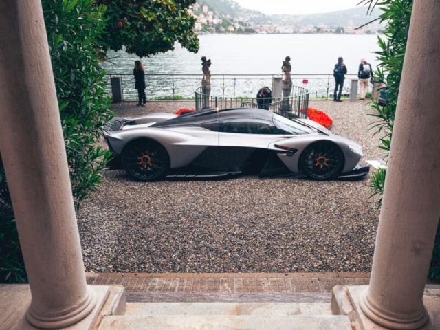 Fuoriconcorso, tornano sul lago di Como i bolidi di Formula Uno e le vetture iconiche
