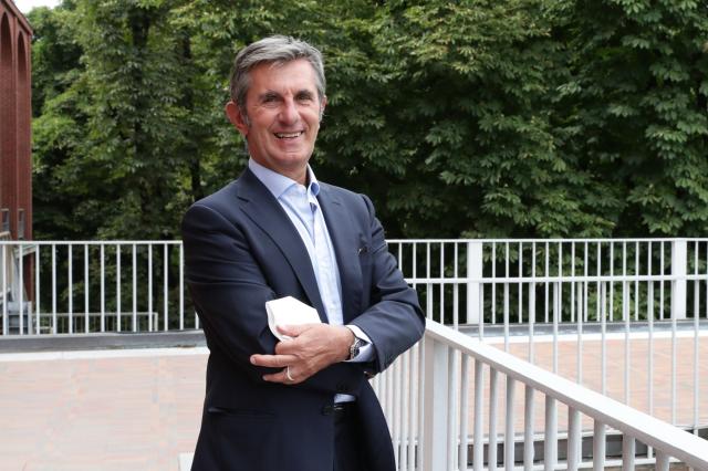 Olimpiadi Milano Cortina, 3 indagati tra cui ex ad Vincenzo Novari: "Gare truccate e corruzione per l'appalto servizi digitali"