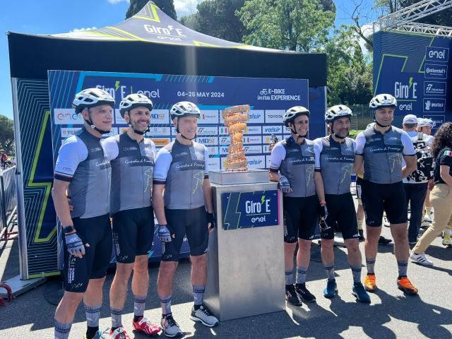 Sport, Roma. La Guardia di Finanza partecipa alla tappa di chiusura del Giro-E