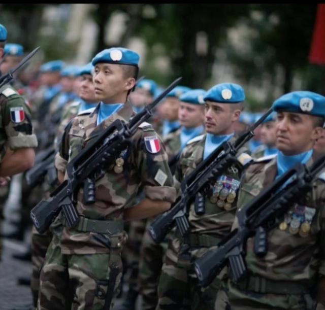 Istruttori militari francesi in Ucraina, Kiev: "Trattiamo anche con altri Paesi", confermate anticipazioni del GdI