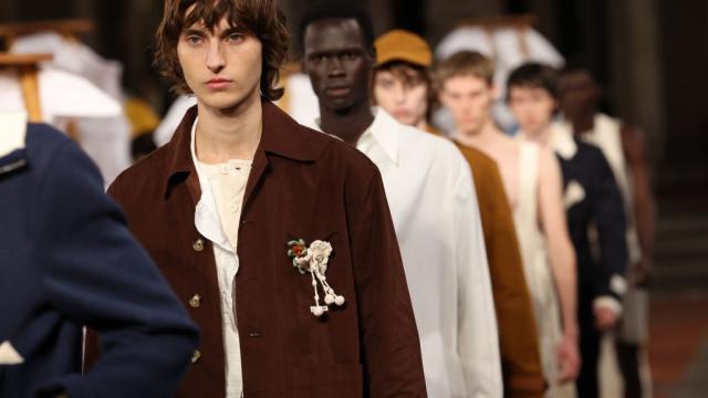 Pitti giugno 2024, il tema &egrave; Lemon ma l'ospite d'onore sar&agrave; lo stilista britannico Paul Smith