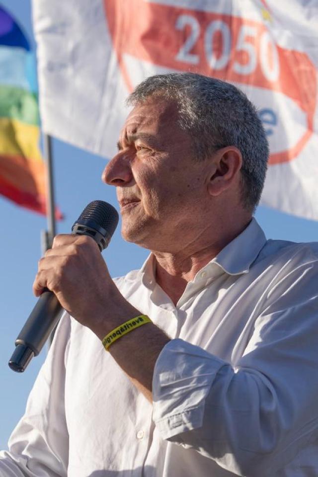 Intervista con il candidato ecologista pentastellato Dario Tamburrano 