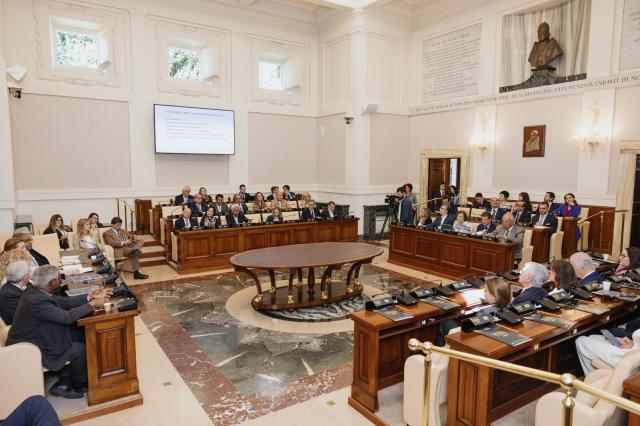 Business Ethics Summit, leader globali hanno discusso l'AI Act dell'UE e le sue implicazioni per il business; in previsione un case study