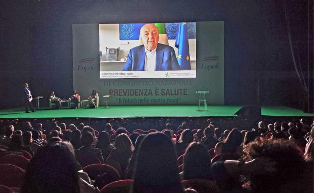 Congresso Nazionale Enpab. Ministro Ambiente Fratin: &ldquo;Biologi insostituibili per conservare integrit&agrave; ecosistemi&rdquo;
