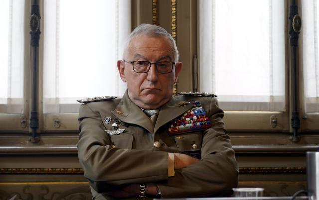 Claudio Graziano, il biglietto: ""