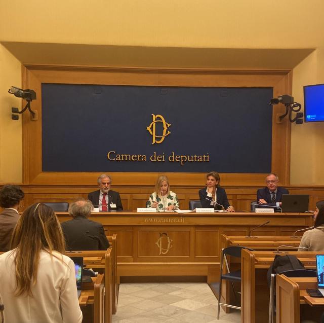 Roche Italia, realizzato con C.R.E.A. Sanit&agrave; un nuovo modello di screening polmonare presentato oggi alla Camera dei Deputati