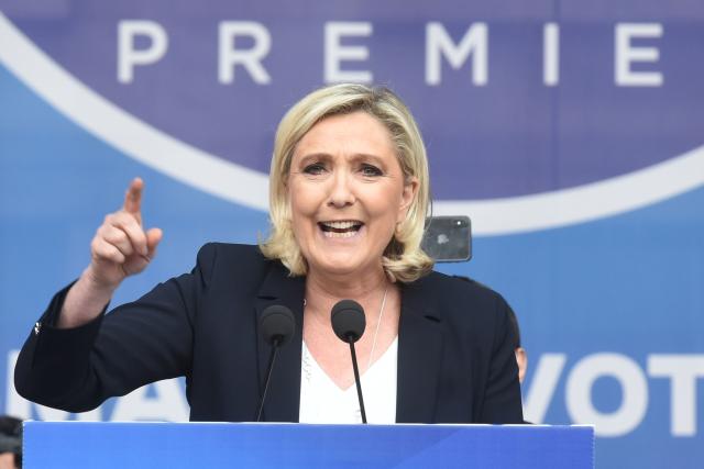 Le Pen, retromarcia sulla Russia, spariti sul sito i punti su "alleanza con Mosca sulla sicurezza" e "uscita della Francia dalla Nato"
