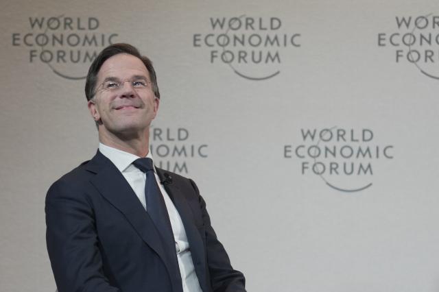 Mark Rutte, chi &egrave; il nuovo segretario generale della Nato, filo-Ucraina, 'falco' olandese dell'austerity e 'amico' di Meloni