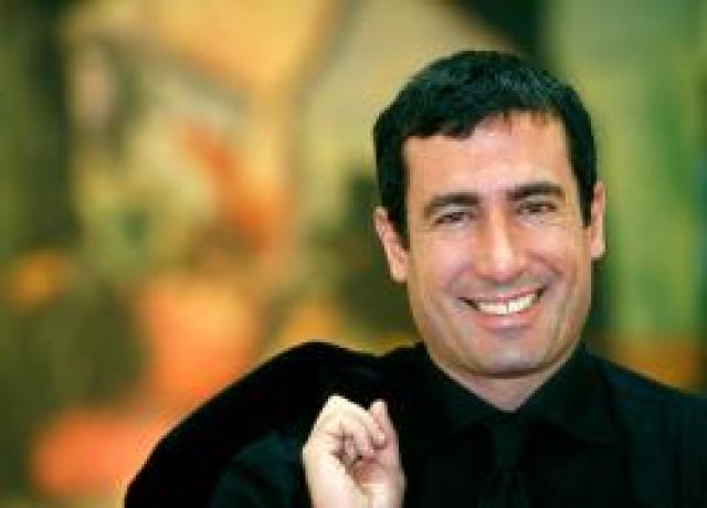 Genova, accusato di aver sottratto soldi dai conti dell'attore Calissano, avvocato rischia il processo