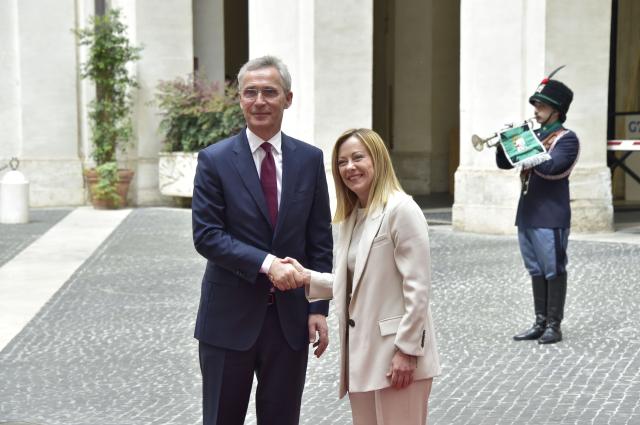 Vertice Nato a Washington, Meloni attacca Putin: &ldquo;Non vuole la pace&rdquo;, e difende Le Pen: &ldquo;Non ha perso le elezioni e non ha vinto nessuno"