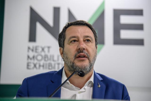 Matteo Salvini a Lampedusa: &laquo;sbarchi senza regole, il fenomeno pu&ograve; esser controllato&raquo;