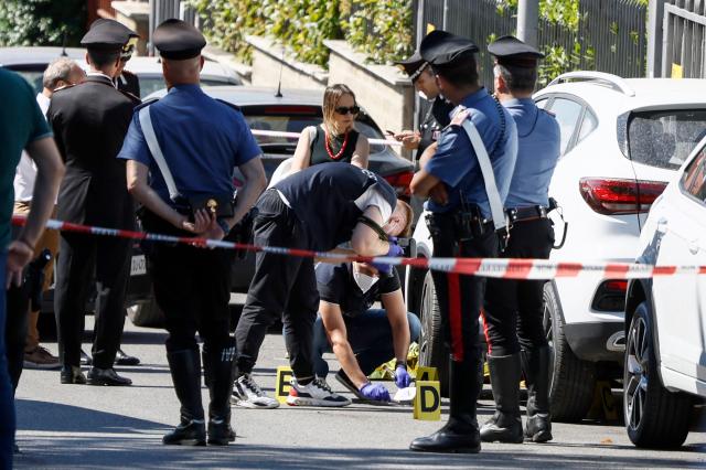 Roma, donna uccisa a colpi di pistola a Fonte Nuova, trovata morta in auto, il marito: "Sono stato io"