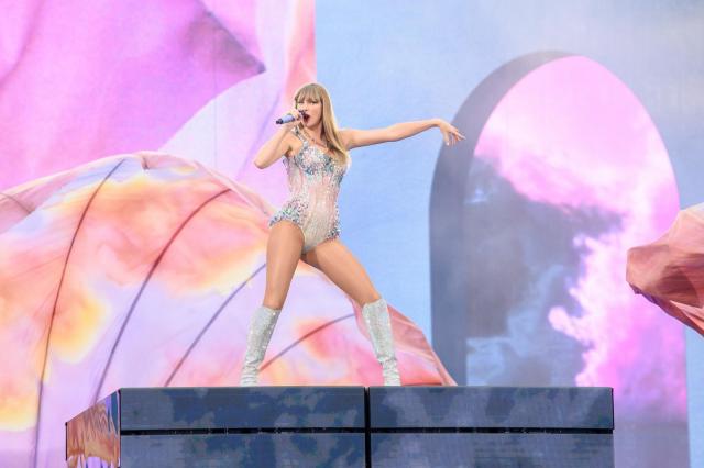 Cia, David Cohen sul fallito attentato Isis al concerto di Taylor Swift a Vienna: "piano per colpire 30.000 fan fuori dallo stadio"